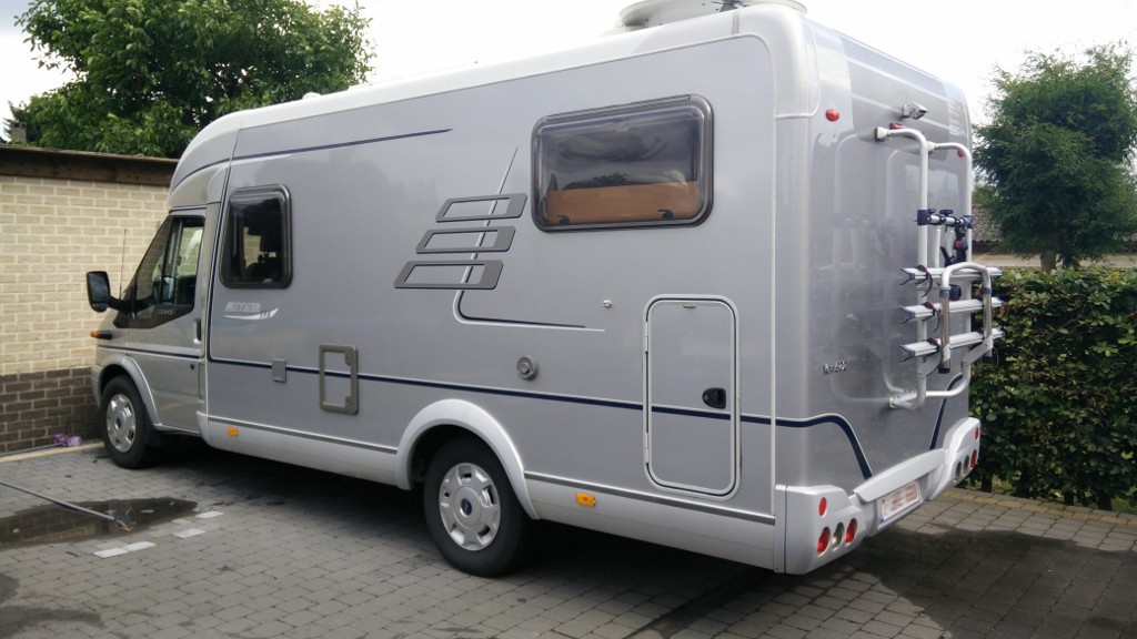 Net toen ik klaar was met wassen, begon het te regenen... maar hij heeft toch zeker 5  minuten geblonken :-)